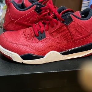 Red Blue Jordan’s Good Excellent Condition